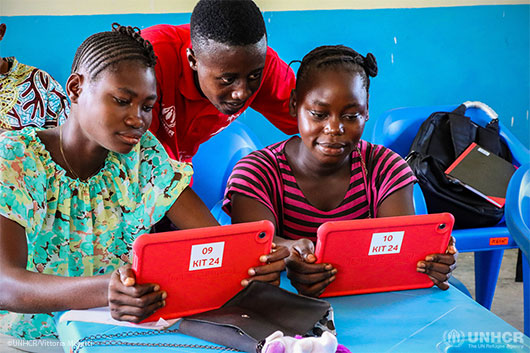 Online learning improve access to quality education for CAR refugees.